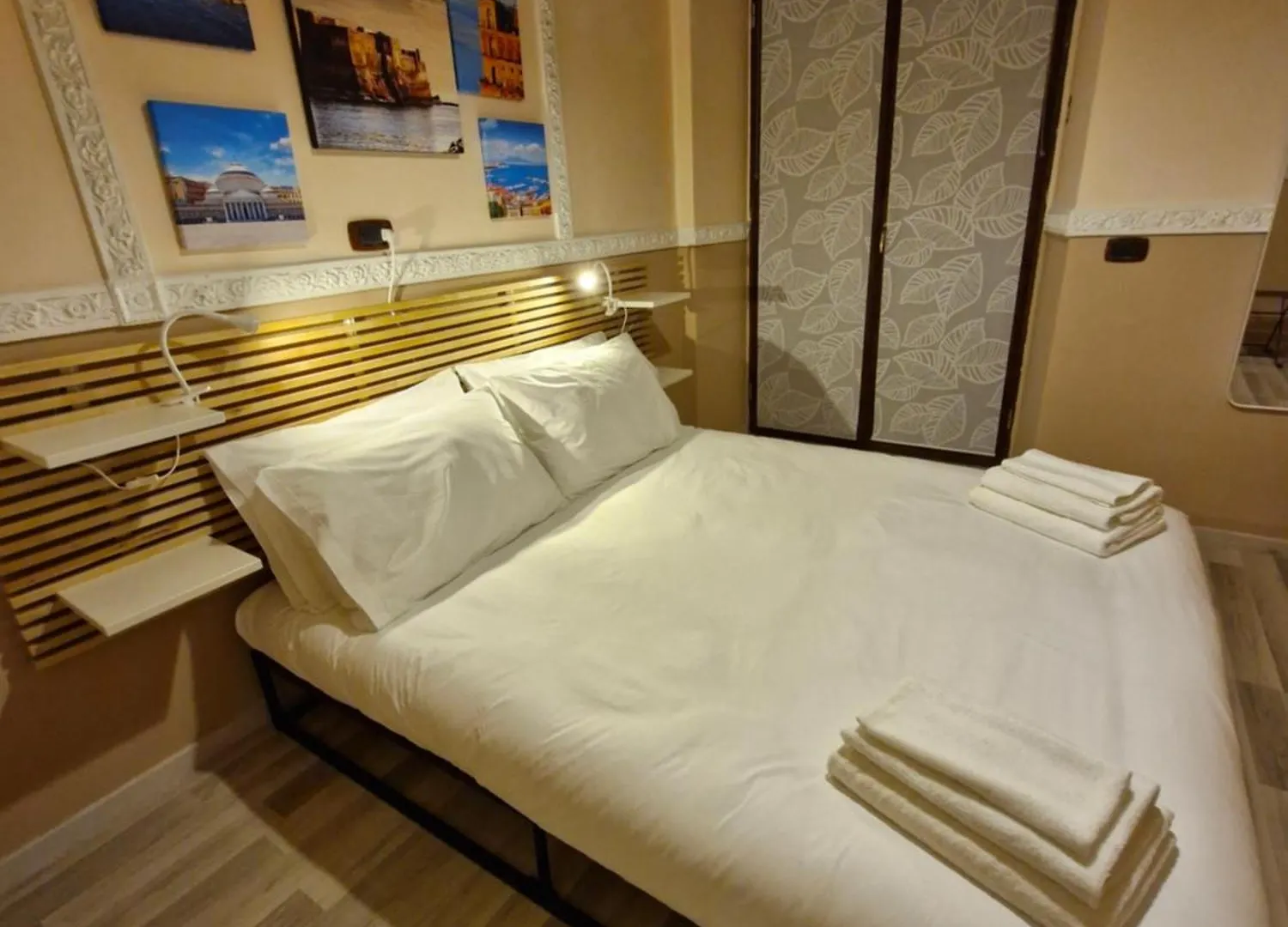 Casasofi Apartment Naples 0*,  Italy